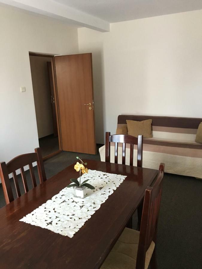 Hotel Restaurant La Conac Botiz Ngoại thất bức ảnh