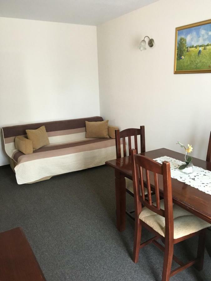 Hotel Restaurant La Conac Botiz Ngoại thất bức ảnh